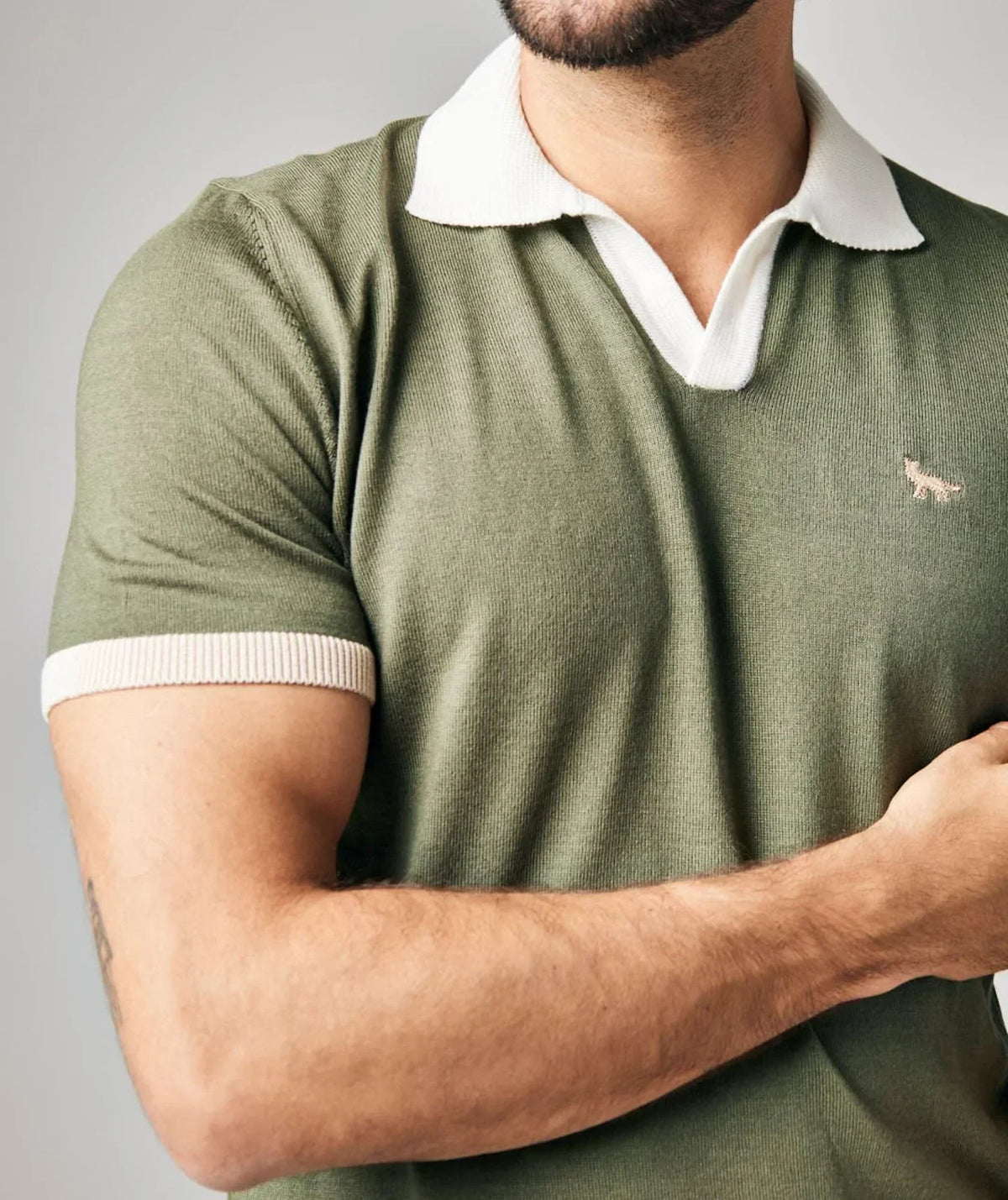 Camiseta Polo California Color Verde en tejido de punto - look completo - Alison
