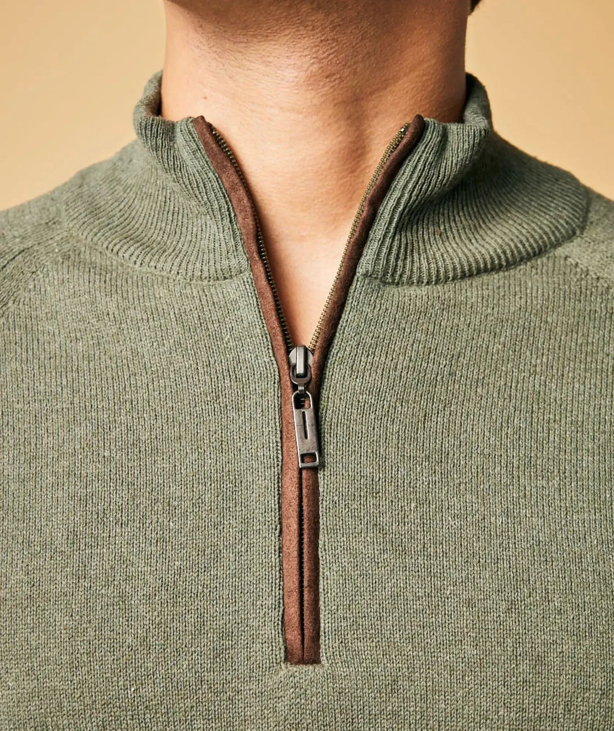 Suéter Cuello Halpzif Verde Oscuro - San Francisco - look completo - Alison