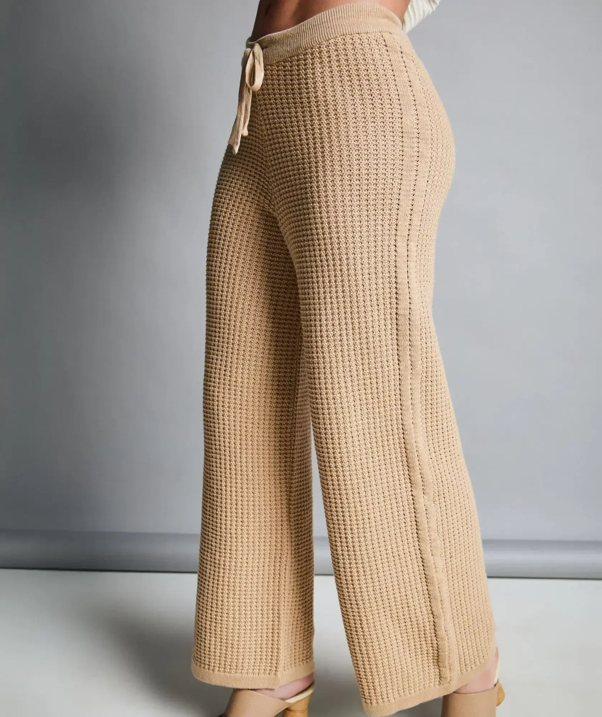 Pantalón diseño tipo panal - Cairo - vista lateral - Alison