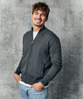 Chaqueta Gris Tejida con Cremallera y Cuello Alto