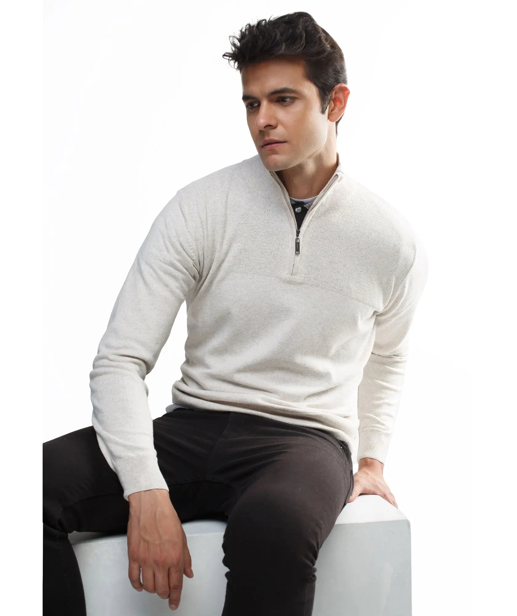 Suéter Briceño en tejido de punto cuello halfzip