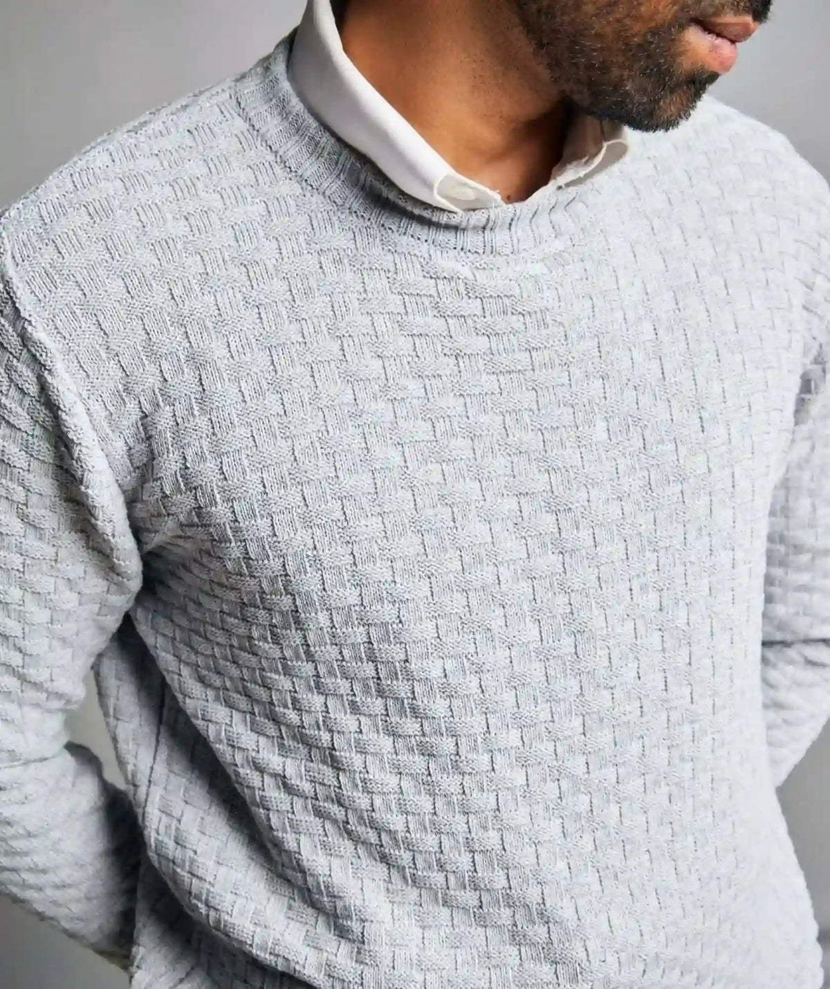 Suéter Bahía - Cuello Redondo con Relieve de Cuadros - cuerpo completo - Alison