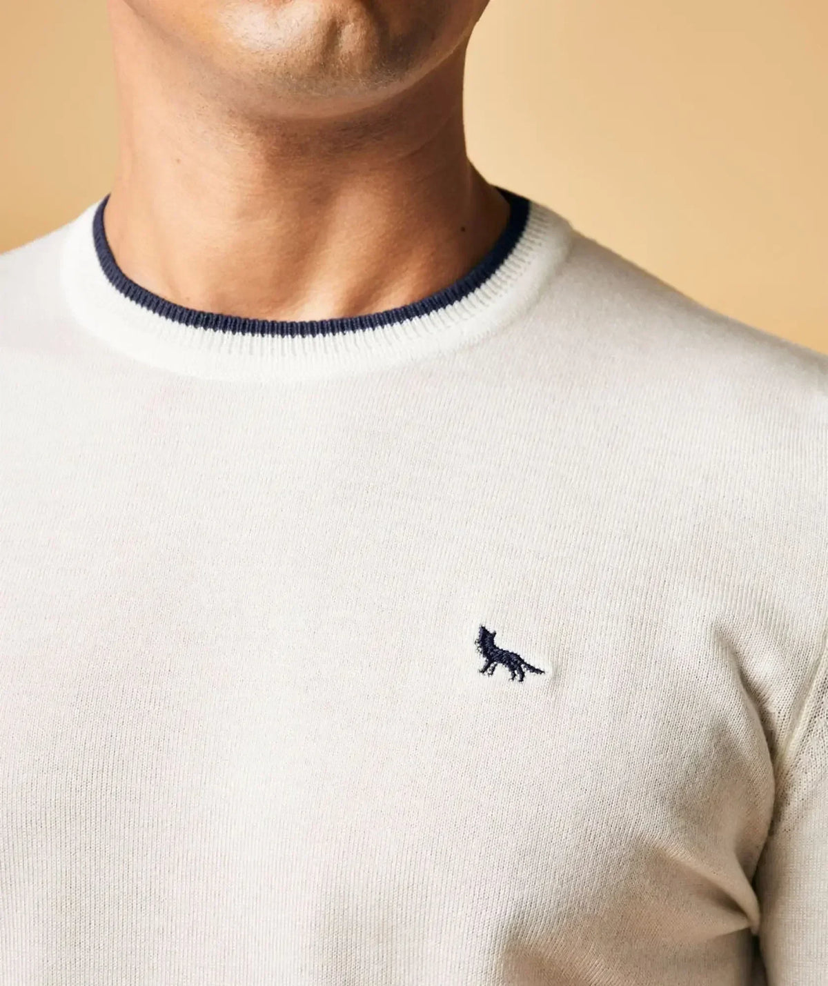 Camiseta Cuello Redondo Crudo - Toledo - detalle - Alison