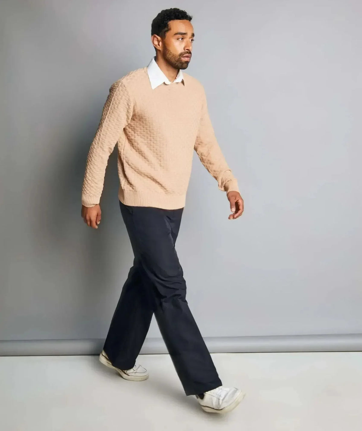 Suéter Bahía - Cuello Redondo con Relieve de Cuadros - look completo - Alison