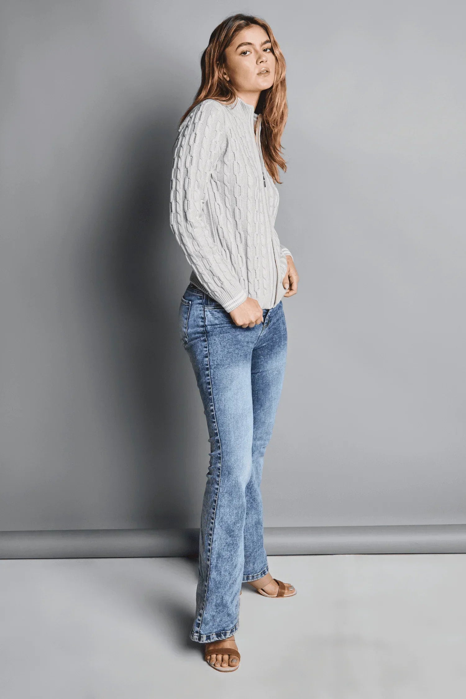 Chaqueta Siena – Sofisticación en Tejido de Punto