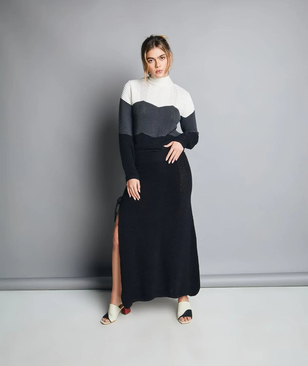 Crop Top Brisa Negro - Tejido de Punto Bicolor - look completo - Alison