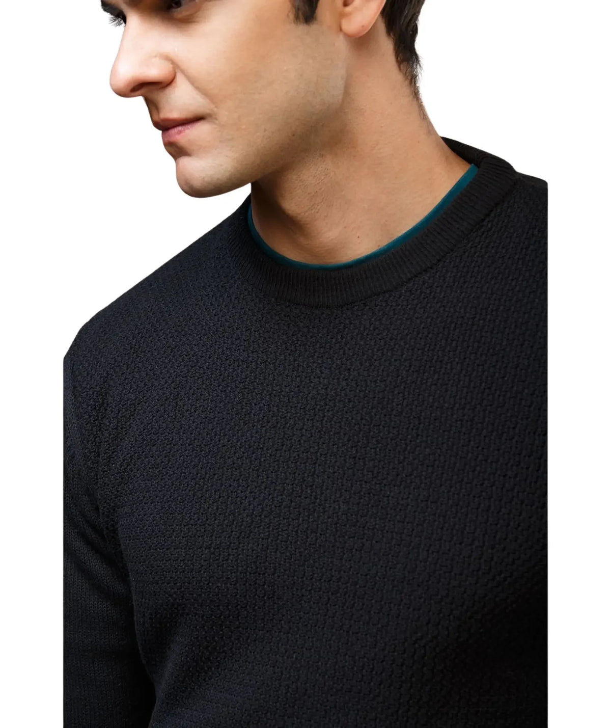Suéter Pasto Negro - Cuello Redondo con Micro Puntos - detalle - Alison