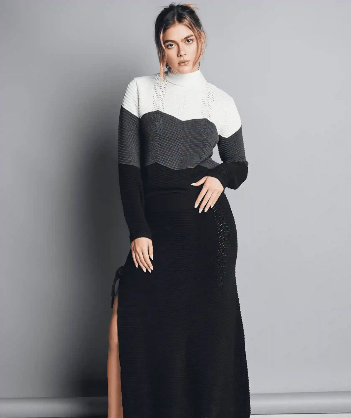 Falda Tejida en Color Negro Diseño Tipo Panal en Algodón - Cairo