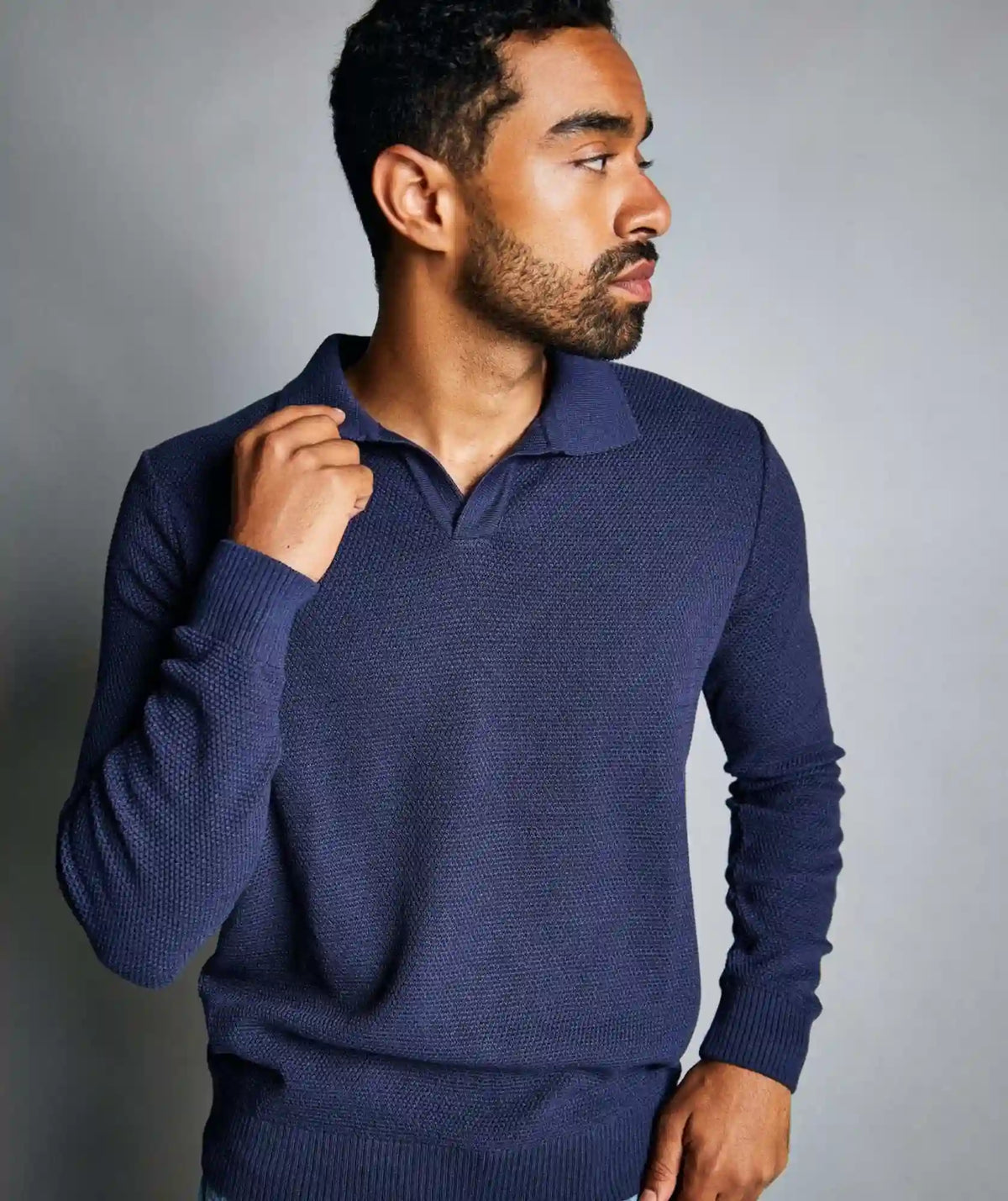 Suéter Azul Oscuro Tipo Polo de Micro Punto | Iguaque