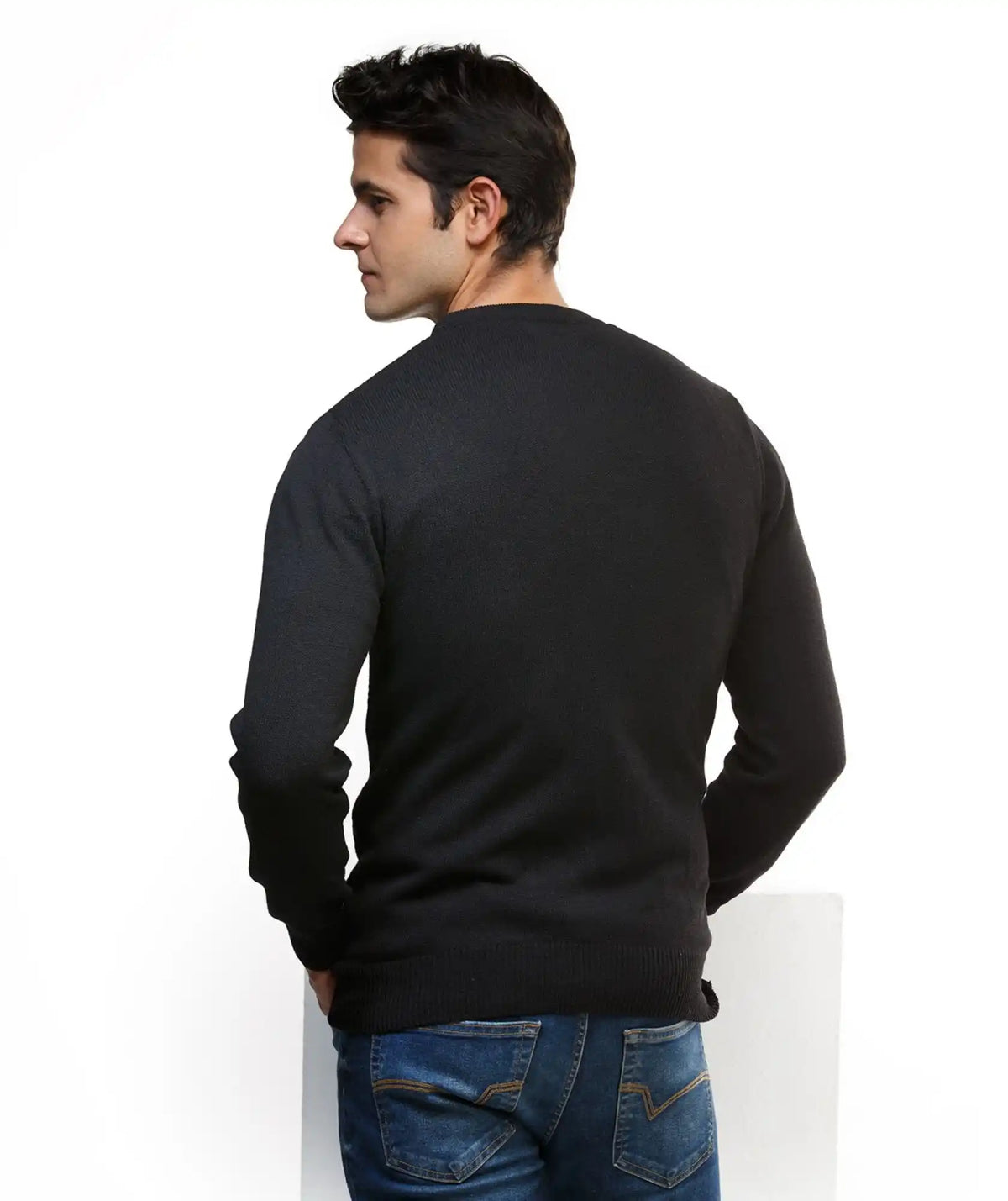 Suéter Pasto Negro — Cuello Redondo con Micro Puntos