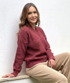 Combo Suéter Vinotinto Tibacuy y  Pantalón Camel Tiro Alto | Caracolí