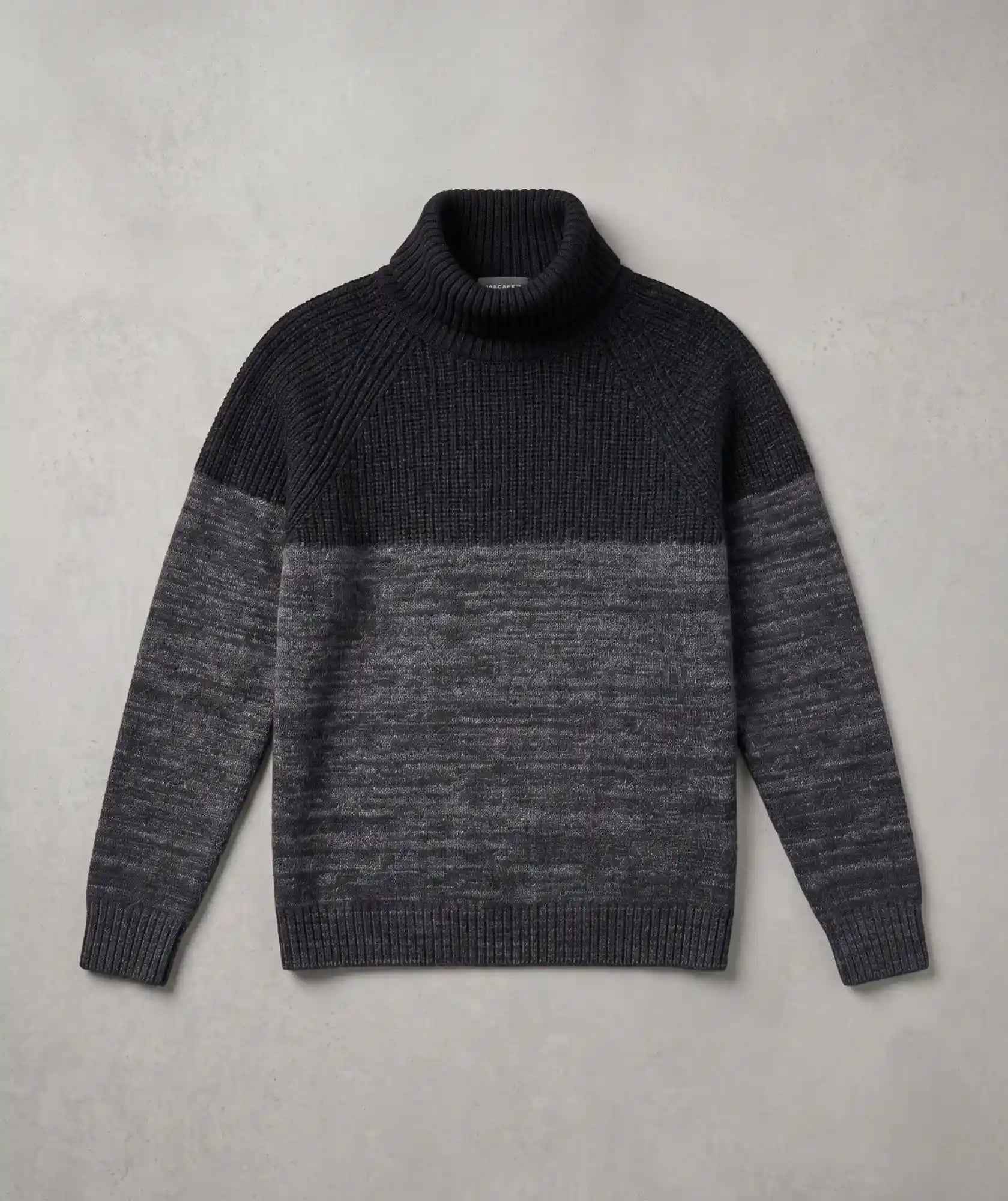 Suéter Negro Cuello Tortuga - Betania
