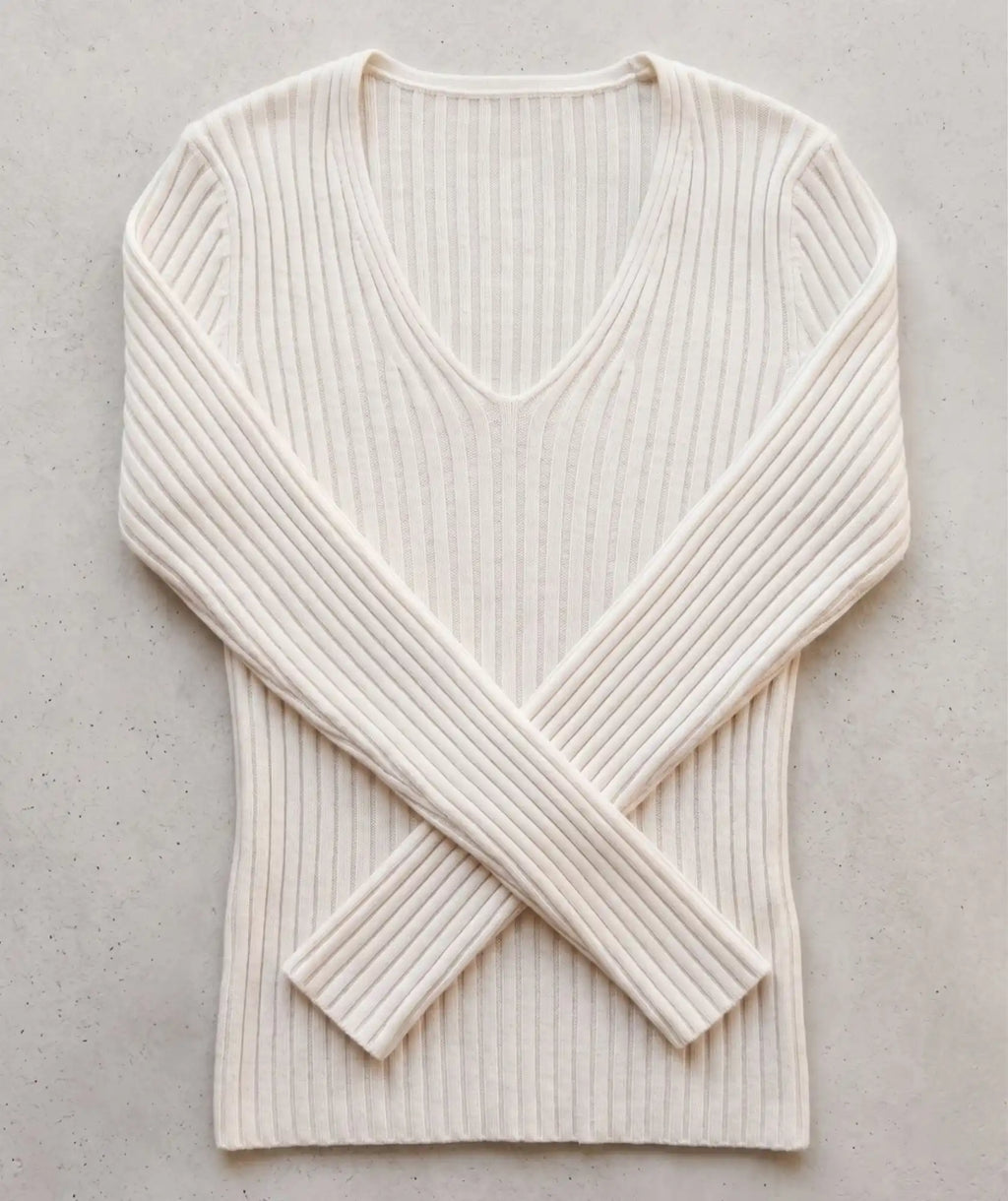 Escote Beige en Cuello V de Algodón | Leticia