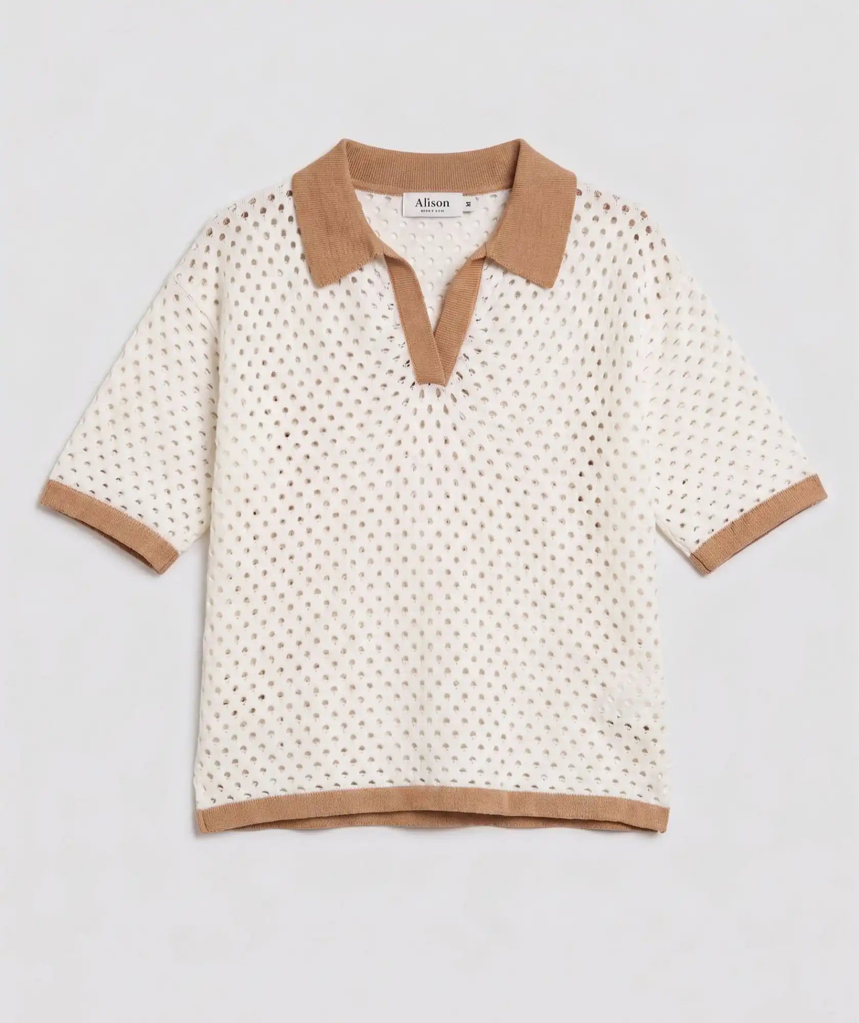 Polo Cuello Color Camel de Punto Calado